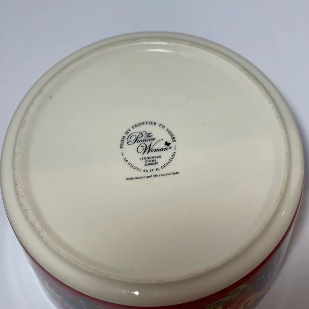 The Pioneer Woman Floral Stoneware Storage Bowl w/ Lid – Red Flower Pattern